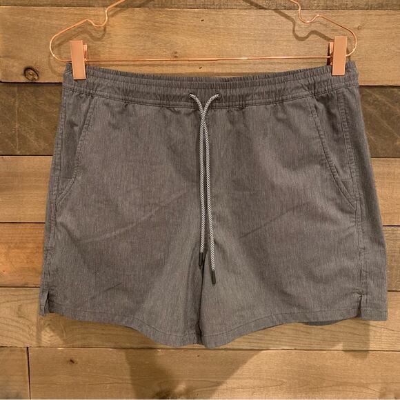 Athleta Women's Marin 5" Board Shorts in Grey Stripe - Picture 3 of 8